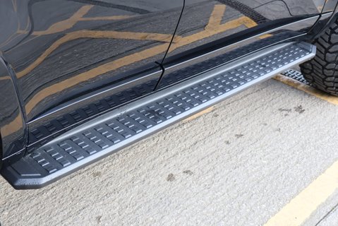 Toyota Land Cruiser 2026 COMMERCIAL 2 inch  lift 22  wheels roof light Seeker styled Rear seats 19