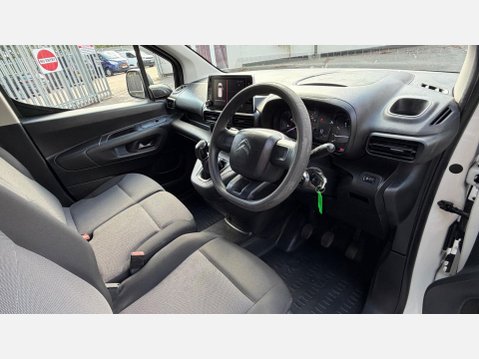 Citroen Berlingo 950 ENTERPRISE XL BLUEHDI 23