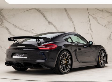Porsche Cayman GT4 (718) 7
