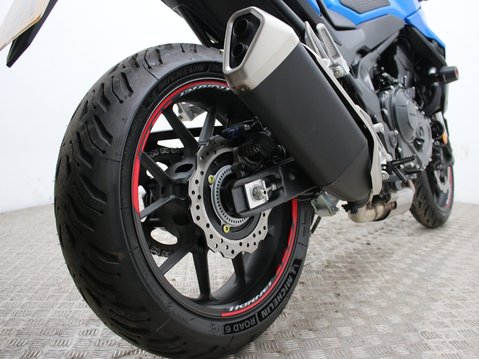 Honda CB750 Hornet CB 750 A-S 23