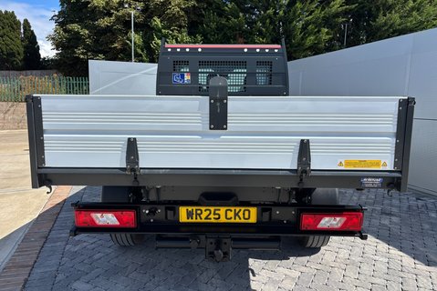 Ford Transit 350 Drw L2 165ps Single Cab Tipper - Rear Camera 11