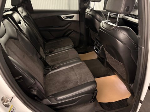 Audi Q7 3.0 TDI V6 S line Tiptronic quattro Euro 6 (s/s) 5dr 7