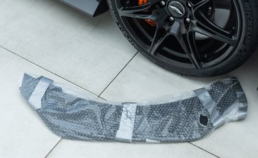 Aston Martin Vantage GT8 38