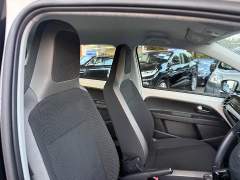 Volkswagen Up 1.0 High up! ASG Euro 5 5dr 16