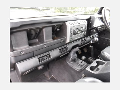Land Rover Defender 90 TD5 XS STATION WAGON 7