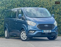 Ford Tourneo Custom 320 | Titanium | L2| 9 Seater| Manual| Euro 6 | £19,158 + vat 3