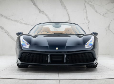 Ferrari 488 SPIDER 10