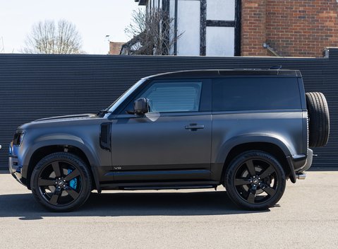 Land Rover Defender 90 V8 CARPATHIAN EDITION 3