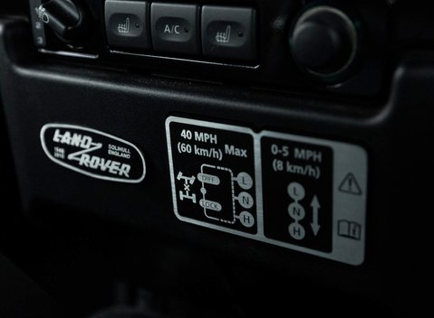 Land Rover Defender 110 Adventure Edition 14