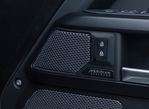 Land Rover Defender 110 V8 P525 31