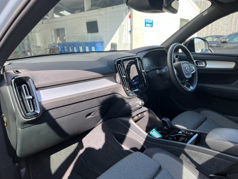 Volvo XC40 (Sold) 1.5h T4 Recharge 10.7kWh Plus SUV 5dr Petrol Plug- 15