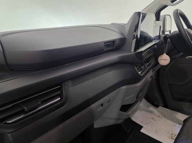 Ford Transit Custom 320L1 H1 PHEV LIMITED VAN ECOBLUE HYBRID 130PS **NEW** 19