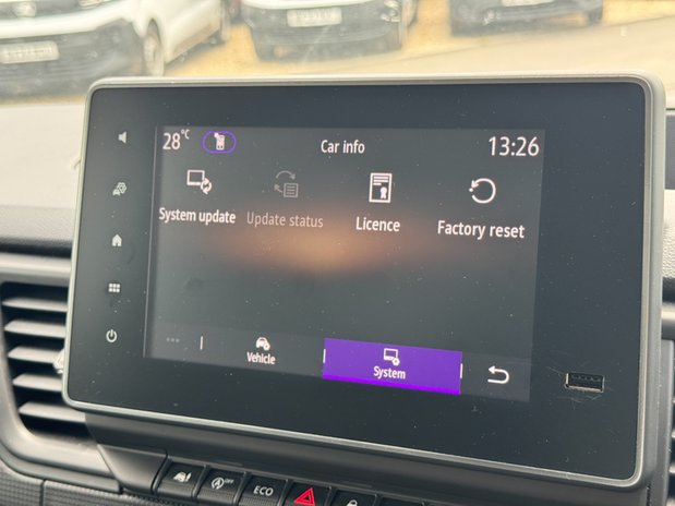 Renault Trafic SWB L1H1 [SOLD MM] Low Roof Advance LL31 Air Con Sensors EURO 6 29