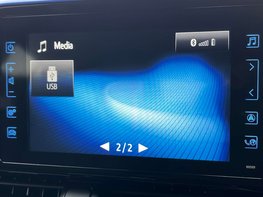 Toyota C-HR 1.8 C-HR-Dynamic HEV CVT 5dr 43