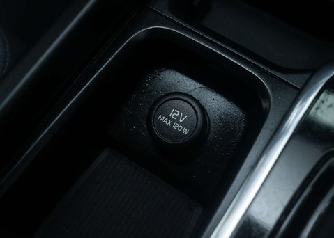 Volvo XC60 2.0 XC60 R-Design T6 Recharge AWD Auto 4WD 5dr 28