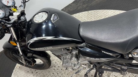 Zontes ZT ZT 125 2013 18K GOOD RUNNING 125CC PROJECT BIKE NAKED 22