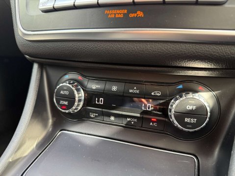 Mercedes-Benz GLA 1.6 GLA 180 AMG Line Edition Auto 5dr 24