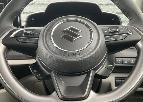 Suzuki Swift 1.2 Mild Hybrid MOTION 22