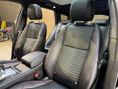 Land Rover Discovery Sport 2.0 Discovery Sport R-Dynamic HSE D Auto 4WD 5dr 72