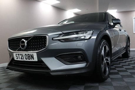 Volvo V60 B4 CROSS COUNTRY AWD MHEV 27