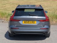 Volvo V60 2.0 V60 Momentum B4 MHEV Auto 5dr 11