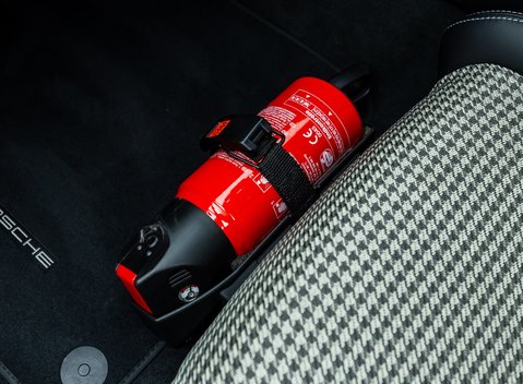 Porsche 911 GT3 RS Weissach (991.2) 24