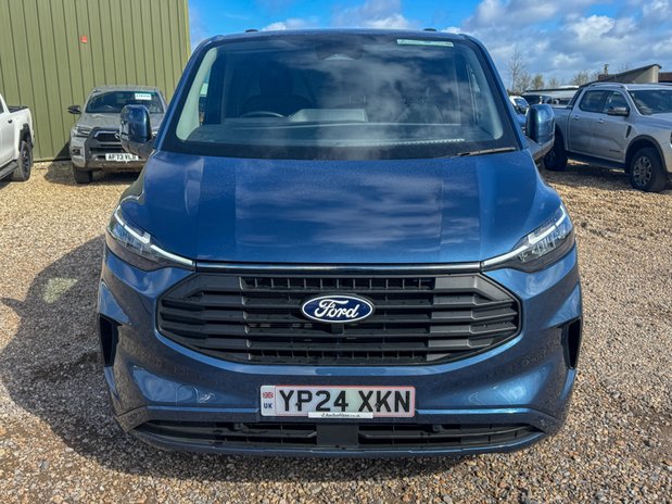Ford Transit Custom AUTO LWB [SOLD KH] L2H1 Limited 300 Air Con Alloys Camera Sensors EURO 6 3