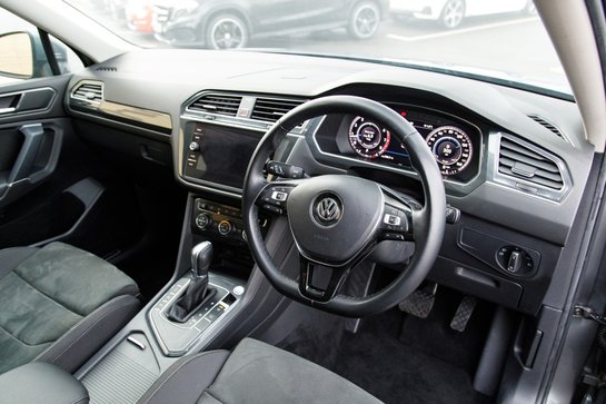 Volkswagen Tiguan Allspace SEL TSI DSG