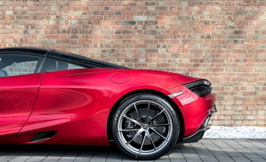 McLaren 720S Performance 27