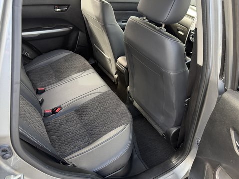 Suzuki Vitara 1.4 Boosterjet 48V Hybrid SZ5 5dr 39