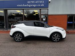 Toyota C-HR 1.8 C-HR-Dynamic HEV CVT 5dr 10