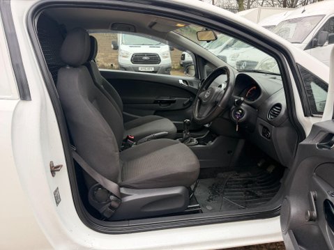 Vauxhall Corsa 1.3 CDTi ecoFLEX 16v FWD L1 H1 3dr 30