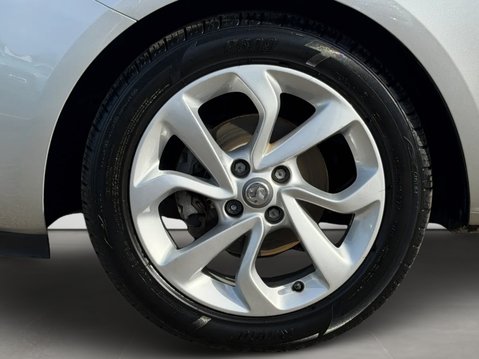 Vauxhall Corsa 1.4 SRi Nav 5dr 13