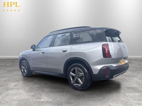 Mini Countryman 1.5C MHEV Classic SUV 5dr Petrol Hybrid Auto Euro 6 (s/s) (170 ps) 5
