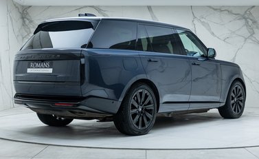 Land Rover Range Rover P460e Autobiography LWB 6