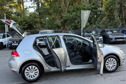 Volkswagen Golf S TSI BLUEMOTION TECH -£35 ROAD TAX -2 OWNERS -11 SERVICES - LOW INSURANCE  16