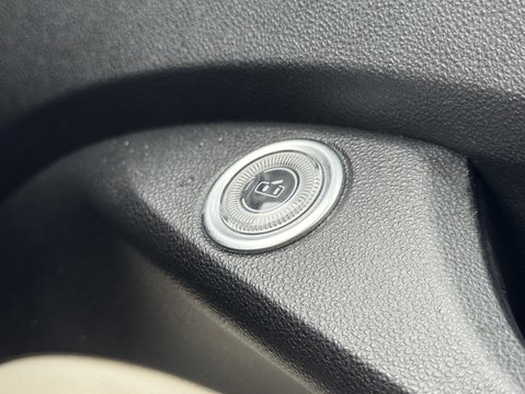 Fiat 500 87kW La Prima 42kWh 2dr Auto 31