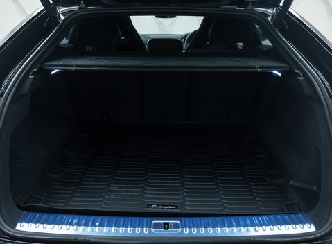 Lamborghini Urus PERFORMANTE 53