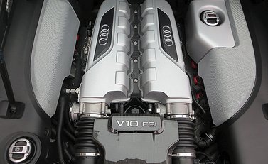 Audi R8 V10 Plus 2