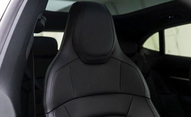 Porsche Taycan 4S Cross Turismo 11