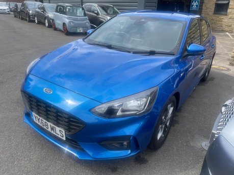 Ford Focus 1.0T EcoBoost ST-Line Euro 6 (s/s) 5dr 3