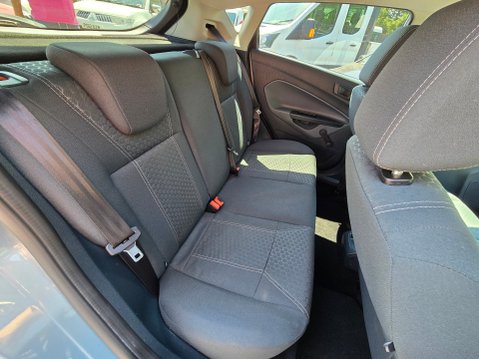 Ford Fiesta TITANIUM 18