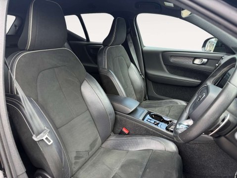 Volvo XC40 2.0 XC40 R-Design D3 Auto 5dr 9