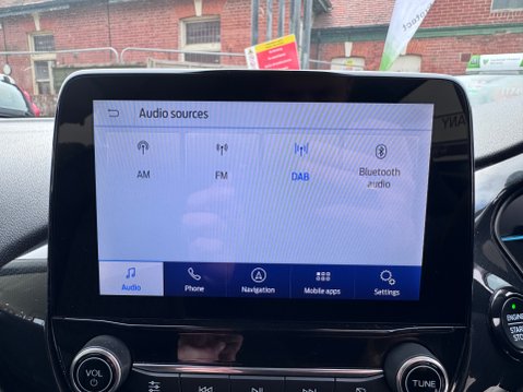 Ford Fiesta TITANIUM X 24