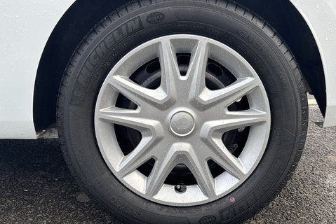 Ford Fiesta 1.5 Tdci Panel Van - Air Con 26