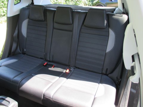 Peugeot 2008 1.2 PureTech Allure Premium Euro 6 (s/s) 5dr 28