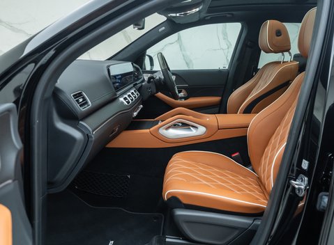 Mercedes-Benz GLS 450 26