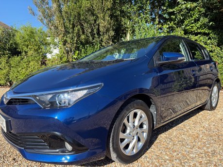 Toyota Auris 1.2 VVT-i Icon CVT Euro 6 (s/s) 5dr 5