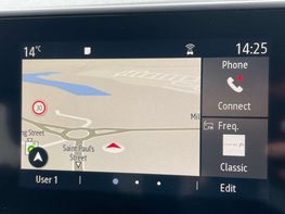 Renault Clio 1.0 Clio Iconic Bose TCe 5dr 28