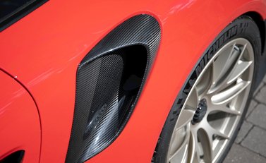 Porsche 911 (991) GT2 RS 31